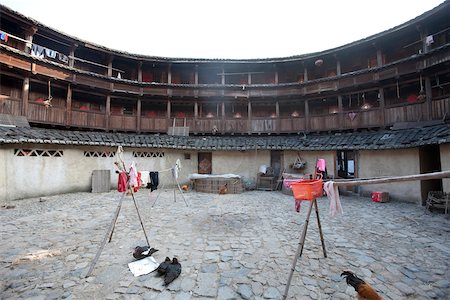 simsearch:855-05981752,k - Courtyard of Hakka Tolou Yuqinglou at Chuxi village, Yongding, Fujian, China Stock Photo - Rights-Managed, Code: 855-05981807