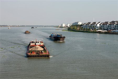 Barge on canal, old town of Wuzhen, Zhejiang, China Stock Photo - Rights-Managed, Code: 855-05982655