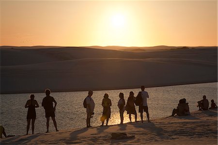 simsearch:855-06313097,k - Tourists at Sandy dunes near Lagoa Bonita (Beautiful Lagoon) at Parque Nacional dos Lencois Maranhenses, Brazil Foto de stock - Con derechos protegidos, Código: 855-06313096