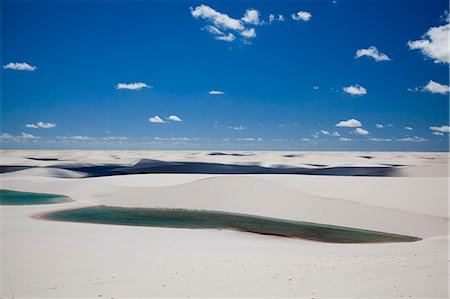 simsearch:855-06313097,k - Sandy dunes near Lagoa Bonita (Beautiful Lagoon) at Parque Nacional dos Lencois Maranhenses, Brazil Foto de stock - Con derechos protegidos, Código: 855-06313122