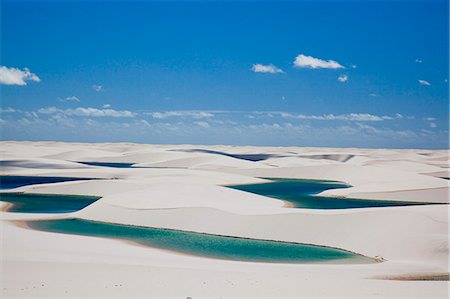 simsearch:855-06313097,k - Sandy dunes near Lagoa Bonita (Beautiful Lagoon) at Parque Nacional dos Lencois Maranhenses, Brazil Foto de stock - Con derechos protegidos, Código: 855-06313123