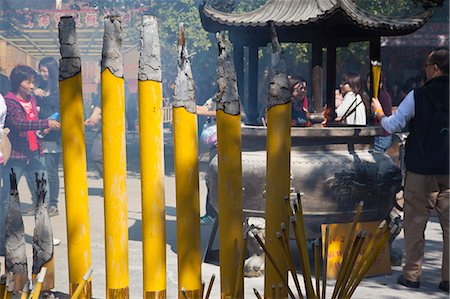 simsearch:855-06313356,k - Incense offering at Po Lin Monastery, Lantau Island, Hong Kong Stock Photo - Rights-Managed, Code: 855-06313577