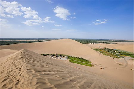 Yueyaquan (Crescent moon lake), Mingsha Shan, Dunhuang, Silkroad, Gansu Province, China Stock Photo - Rights-Managed, Code: 855-06337749