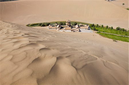 Yueyaquan (Crescent moon lake), Mingsha Shan, Dunhuang, Silkroad, Gansu Province, China Stock Photo - Rights-Managed, Code: 855-06337750