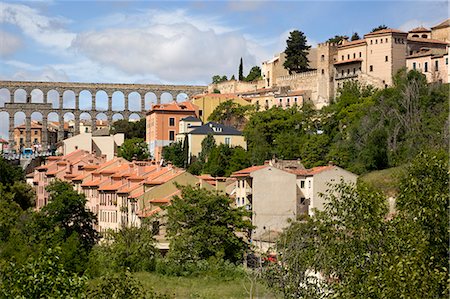 simsearch:855-08420585,k - Overlooking the Roman aqueduct, Segovia, Castile-Leon, Spain, Europe Stock Photo - Rights-Managed, Code: 855-08420581