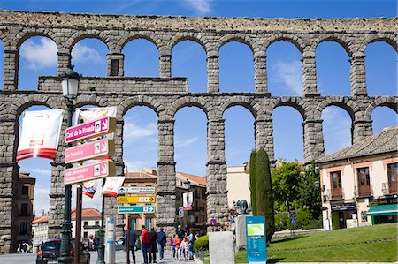 simsearch:855-08420585,k - The Roman aqueduct, Segovia, Castile-Leon, Spain, Europe Stock Photo - Rights-Managed, Code: 855-08420583