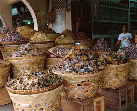 simsearch:855-02987109,k - Dried fish market in Cebu Foto de stock - Con derechos protegidos, Código: 855-02987069