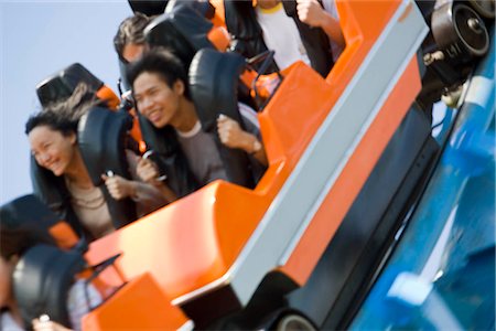 people riding roller coasters - The Dragon roller coaster,Ocean Park,Hong Kong Foto de stock - Con derechos protegidos, Código: 855-03024266