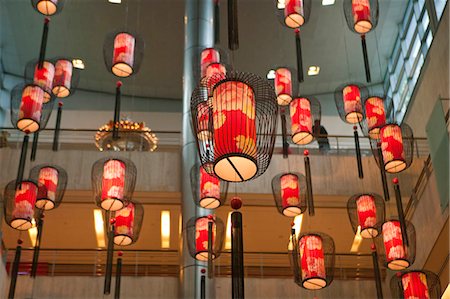 simsearch:855-03025107,k - lantern decorations in the Paragon department store,Orchard Road,Singapore Foto de stock - Con derechos protegidos, Código: 855-03025116