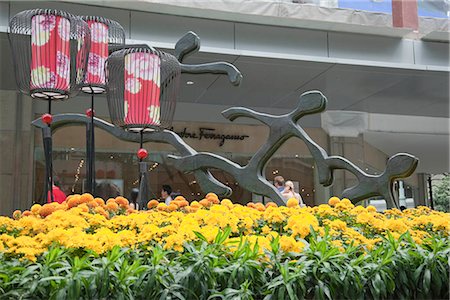 simsearch:855-03025107,k - Lantern decorations at the front of Paragon department store,Orchard Road,Singapore Foto de stock - Con derechos protegidos, Código: 855-03025355