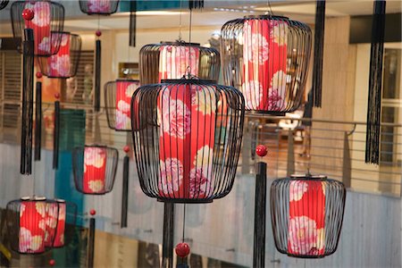 simsearch:855-03025107,k - lantern decorations in the Paragon department store,Orchard Road,Singapore Foto de stock - Con derechos protegidos, Código: 855-03025353