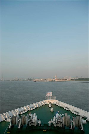 Cruise ship to Shanghai from Osaka/Kobe in Wusongkou Huangpu River,Shanghai,China Stock Photo - Rights-Managed, Code: 855-03026160
