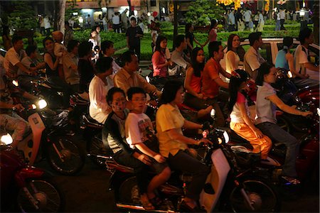 simsearch:855-02987805,k - Motorbike traffic,Ho Chi Minh City,Vietnam Stock Photo - Rights-Managed, Code: 855-03021960