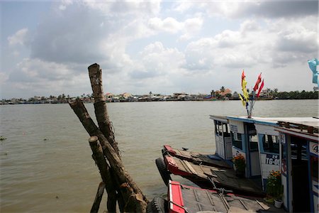 stilt houses south east asia - Pier on Mekong River,Vietnam Stock Photo - Rights-Managed, Code: 855-03021988