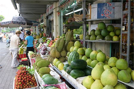 simsearch:855-02987109,k - Fresh fruit market nearby the Cho Ben Thanh market,Ho Chi Minh City,Vietnam Foto de stock - Con derechos protegidos, Código: 855-03022140
