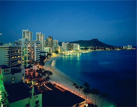 diamond head - Oahu Waikiki beach at night, Diamond Head, Hawaii, USA Stock Photo - Rights-Managed, Code: 855-03255073