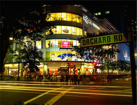 simsearch:855-03025107,k - Orchard Road at night, Singapore Foto de stock - Con derechos protegidos, Código: 855-03253777