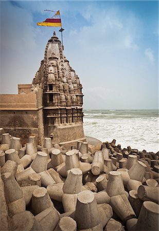 Hindu temple at Dwarka Beach, Dwarka, Gujarat, India Stock Photo - Rights-Managed, Code: 857-06721681