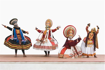 face front man - Four people kathakali dancing Foto de stock - Con derechos protegidos, Código: 857-03192873