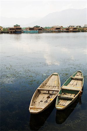 Two boats in a lake, Dal Lake, Srinagar, Jammu And Kashmir, India Stock Photo - Rights-Managed, Code: 857-03193120