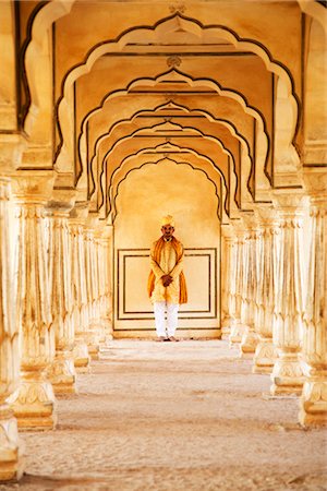 simsearch:630-03481389,k - Man standing in a fort, Amber Fort, Jaipur, Rajasthan, India Foto de stock - Con derechos protegidos, Código: 857-03553615