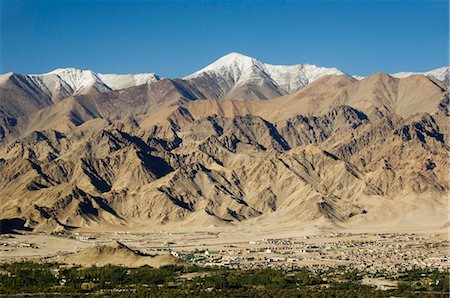 Vue panoramique des chaînes de montagnes, Himalaya, Ladakh, Cachemire, Inde Photographie de stock - Rights-Managed, Code: 857-03553712