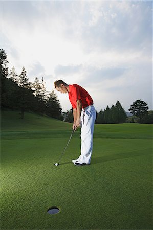 putt - Golfer Putting Stock Photo - Rights-Managed, Code: 858-06756182