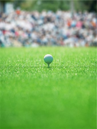 Golf Ball On Golf Tee Photographie de stock - Rights-Managed, Code: 858-06756445