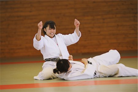 dominating woman - Takedown judo Photographie de stock - Rights-Managed, Code: 858-03047610