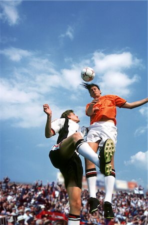 Challenging for the ball Stock Photo - Rights-Managed, Code: 858-03050974