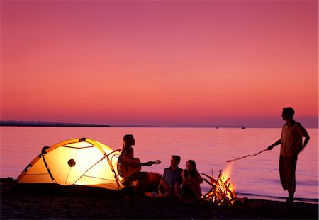 simsearch:846-02794130,k - Camping Stock Photo - Rights-Managed, Code: 858-03053389