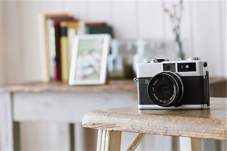 photographic print - Old camera Stock Photo - Rights-Managed, Code: 859-06538364