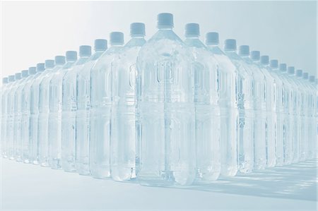 simsearch:859-06617237,k - Bottled water Stock Photo - Rights-Managed, Code: 859-06808299