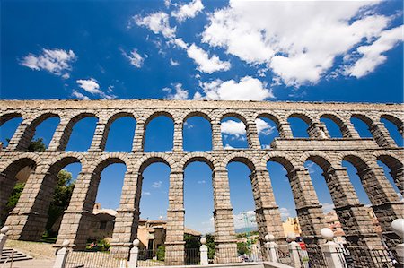 simsearch:859-07283694,k - The Roman Aqueduct Of Segovia, Spain Stock Photo - Rights-Managed, Code: 859-07284376
