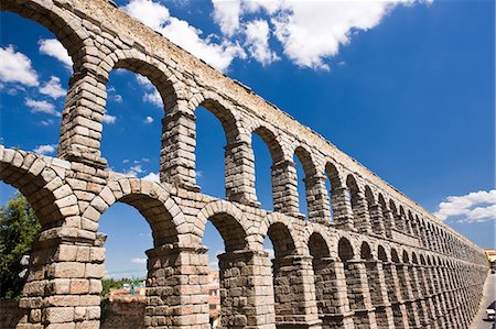 simsearch:859-07283694,k - The Roman Aqueduct Of Segovia, Spain Stock Photo - Rights-Managed, Code: 859-07284383