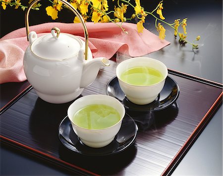 simsearch:859-06538435,k - Japanese tea set Stock Photo - Rights-Managed, Code: 859-07356250