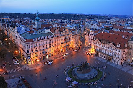 simsearch:859-08770001,k - Czech Republic, Historic Centre of Prague, UNESCO World Heritage Site,  Old Town Square Photographie de stock - Rights-Managed, Code: 859-08770095