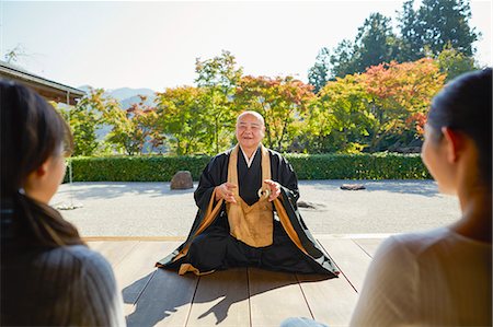 simsearch:859-06710957,k - Japanese priest preaching zen meditation Stock Photo - Rights-Managed, Code: 859-09155288