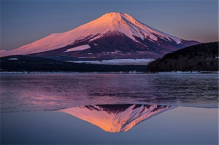 simsearch:859-07495596,k - Mount Fuji from Yamanashi Prefecture, Japan Stock Photo - Rights-Managed, Code: 859-09175381