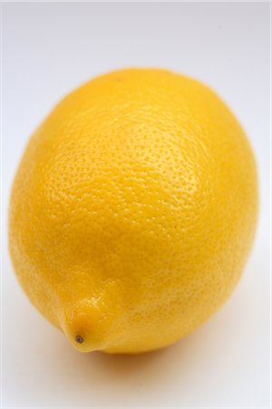 single lemon - Lemon Stock Photo - Rights-Managed, Code: 859-03036266