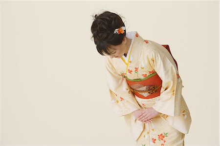 sash - Woman Wearing Kimono Bowing Stock Photo - Rights-Managed, Code: 859-03038713