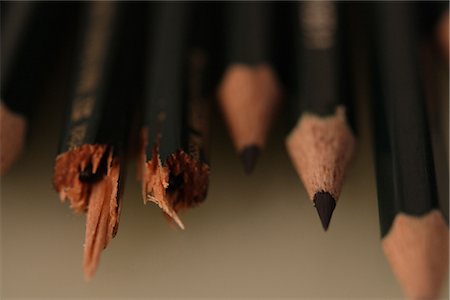 Bunch of broken and sharpened pencils Stock Photo - Rights-Managed, Code: 859-03039070