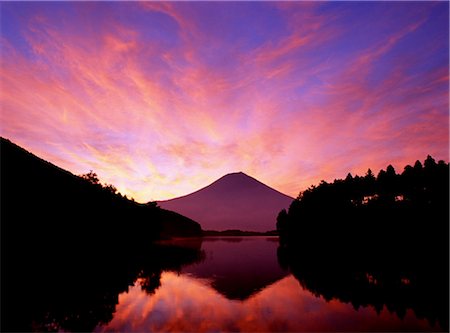 simsearch:859-03043664,k - Scenic View of Mt. Fuji Stock Photo - Rights-Managed, Code: 859-03044080