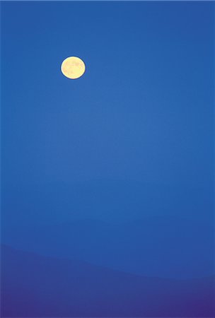 full moon cloud - Scenic View Of Moon Stock Photo - Rights-Managed, Code: 859-03043686