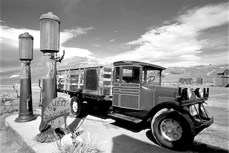 rural gas station - Journey by Car Stock Photo - Rights-Managed, Code: 859-03194305