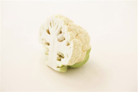 simsearch:859-03601051,k - Half Of Cauliflower Stock Photo - Rights-Managed, Code: 859-03600887