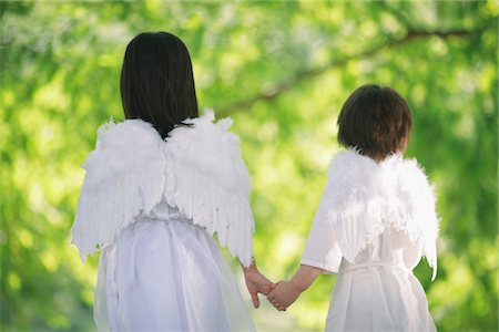 simsearch:859-03781926,k - Children Dressed as Angels Foto de stock - Con derechos protegidos, Código: 859-03781915