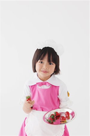 simsearch:859-03779954,k - Japanese Girl holding Plate of Strawberry Stock Photo - Rights-Managed, Code: 859-03806327