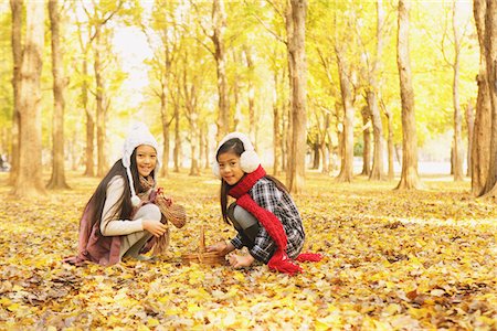 simsearch:859-03839388,k - Girls Playing In The Autumn Leaves Stock Photo - Rights-Managed, Code: 859-03839335
