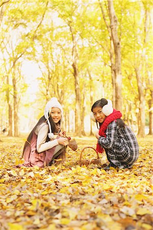 simsearch:859-03839388,k - Girls Playing In The Autumn Leaves Stock Photo - Rights-Managed, Code: 859-03839336